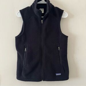 Patagonia | black zip up vest
